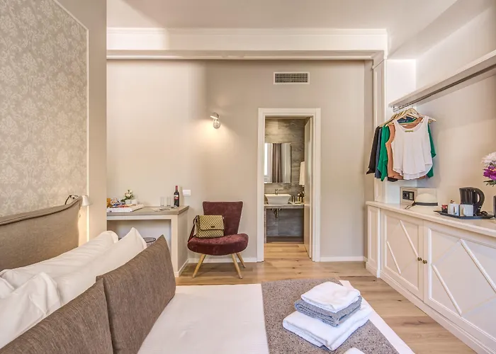 Spanish Suite Via Di RipettaAlbergo